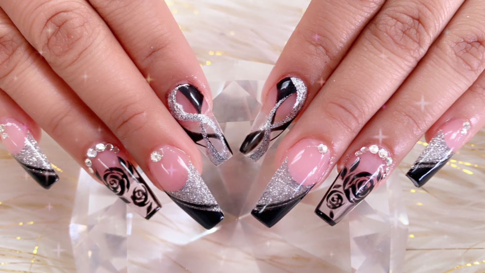 European Nails & Spa logo