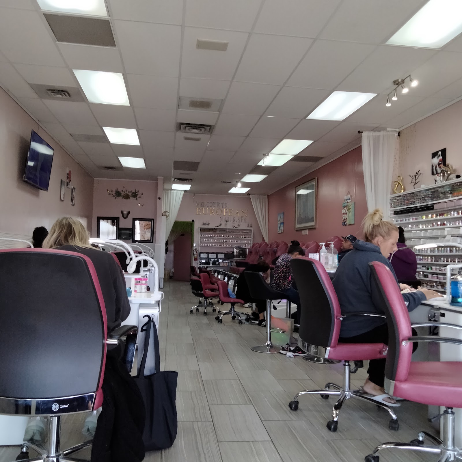 European Nails & Spa nail photo 7